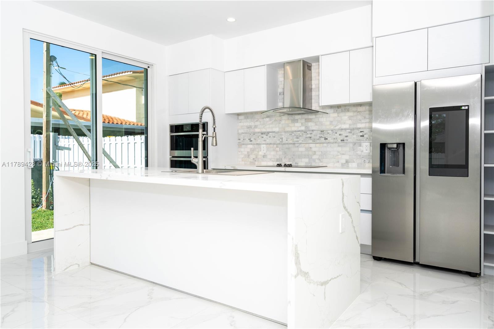 BRICKELL ESTATES - Residential