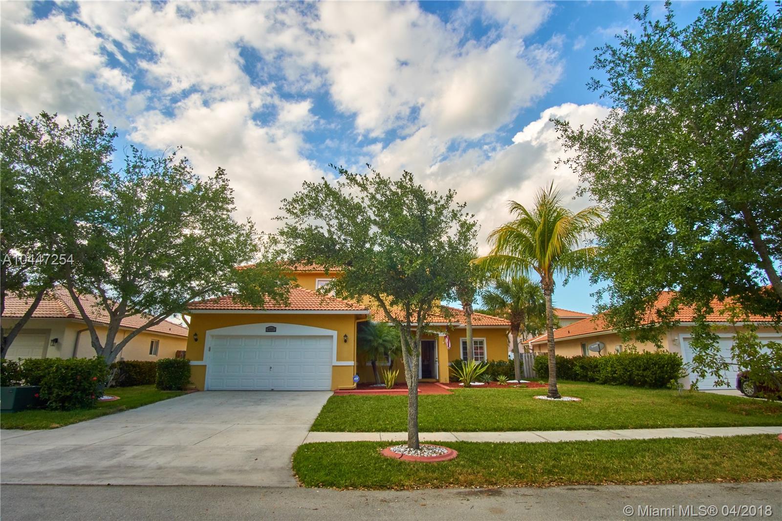 BONAVILLAS - Residential Lease