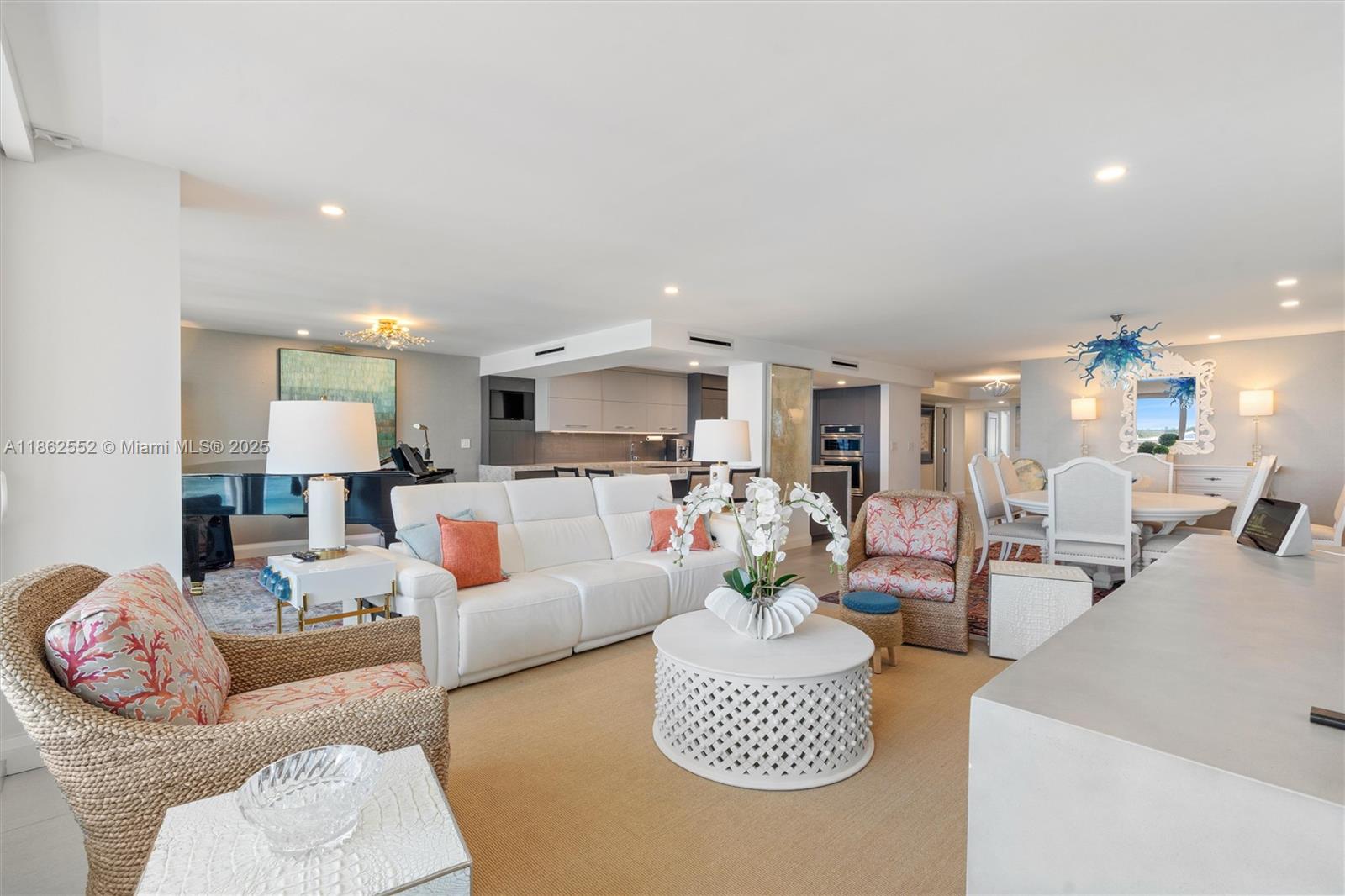 POINT OF AMERICAS - Residential