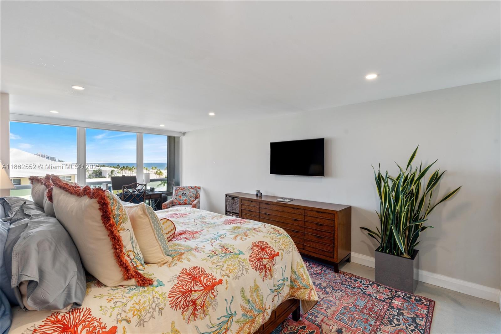 POINT OF AMERICAS - Residential