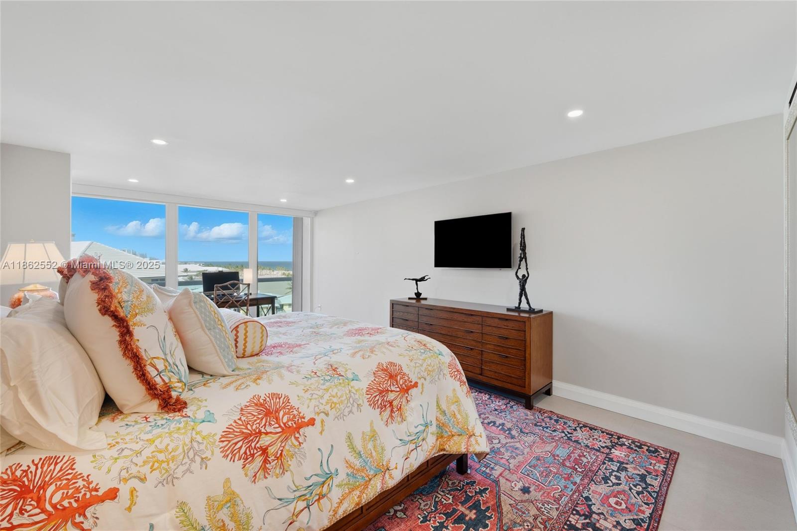 POINT OF AMERICAS - Residential