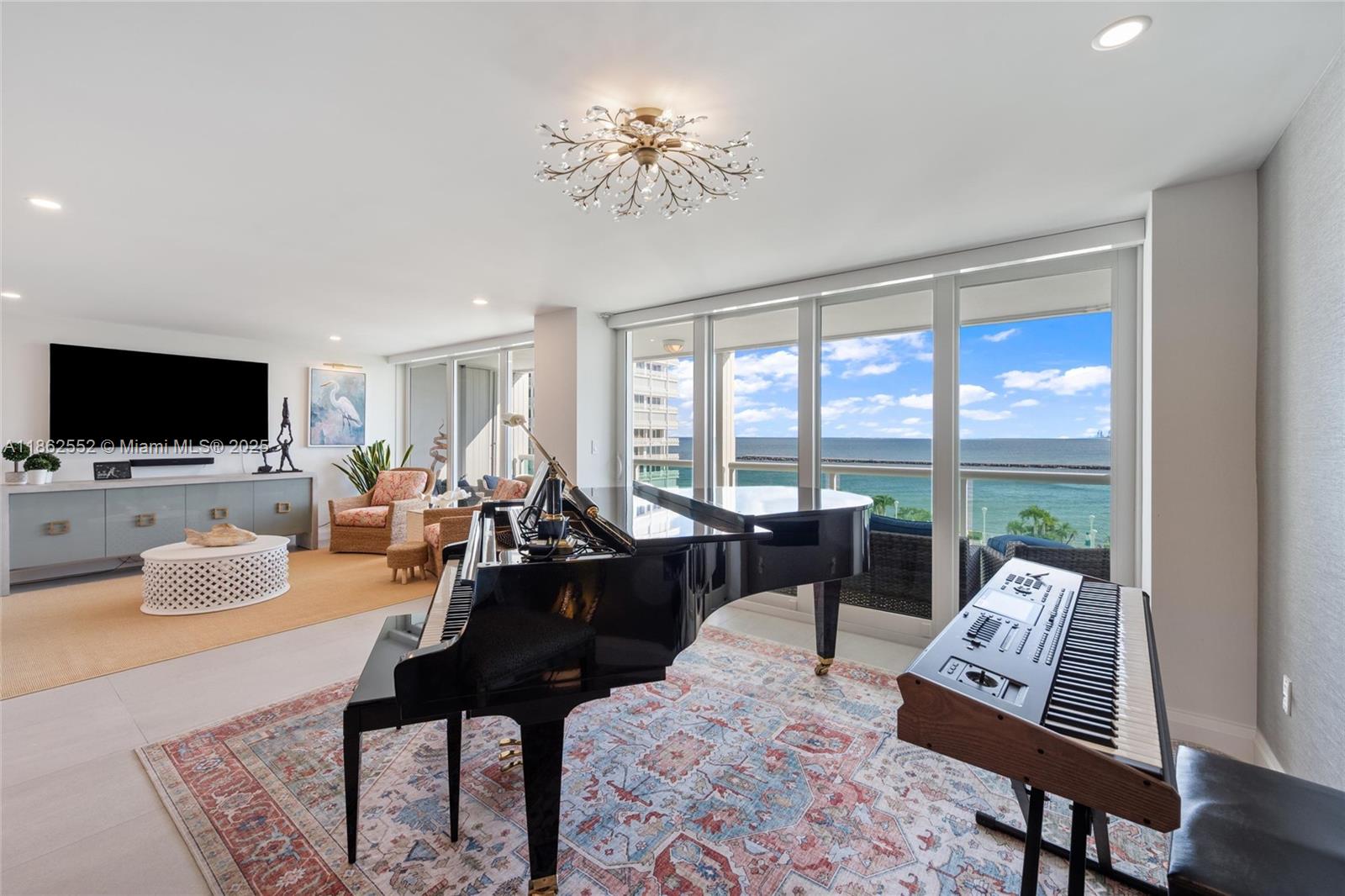 POINT OF AMERICAS - Residential