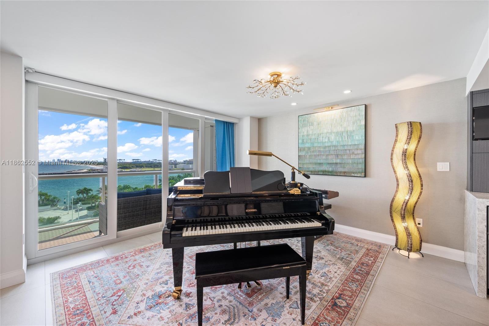 POINT OF AMERICAS - Residential