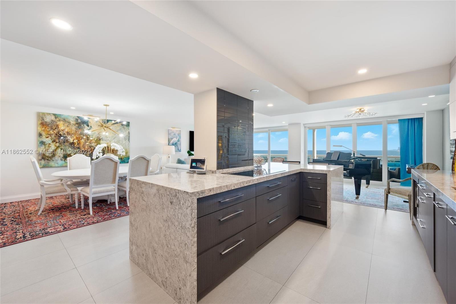 POINT OF AMERICAS - Residential