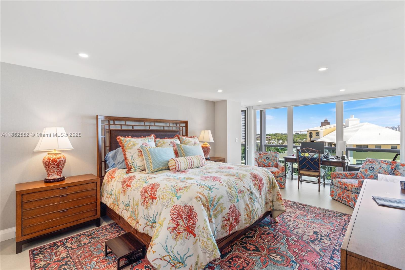 POINT OF AMERICAS - Residential