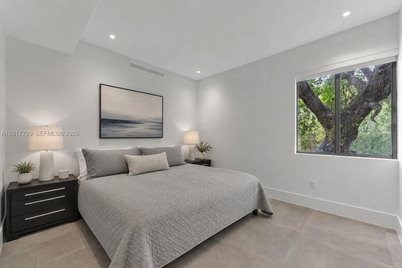 BAY HEIGHTS - Residential