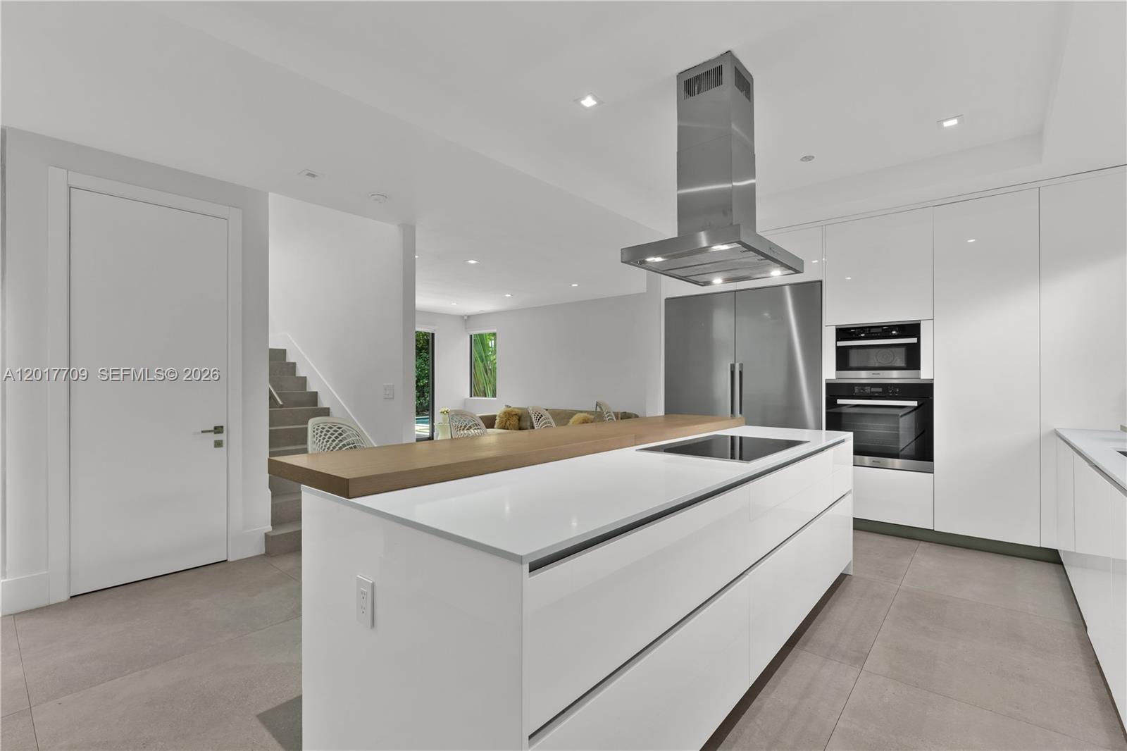BAY HEIGHTS - Residential
