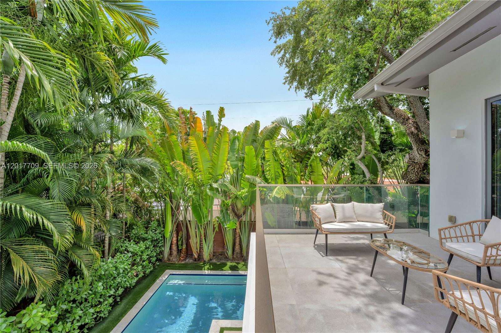 BAY HEIGHTS - Residential