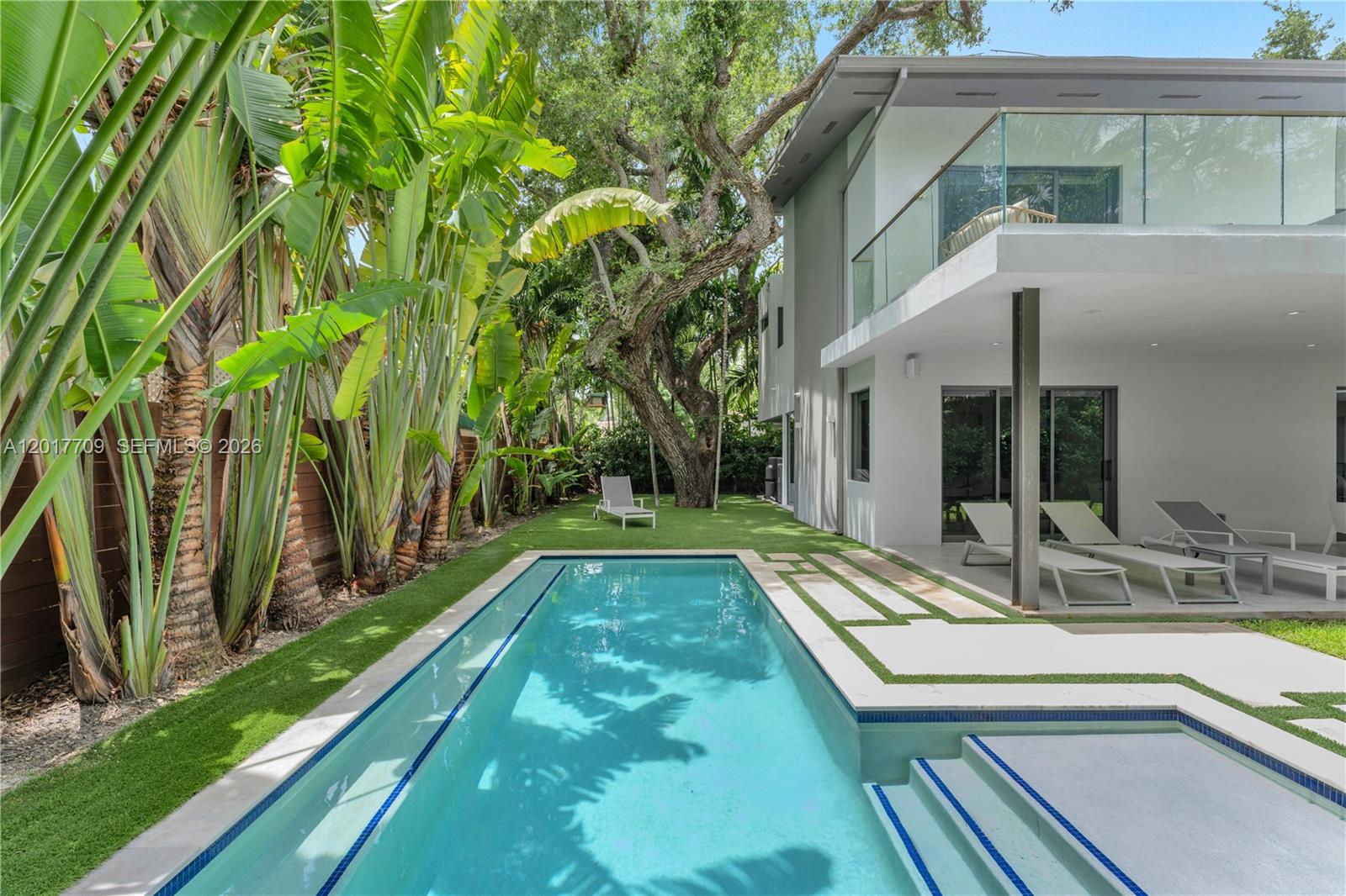 BAY HEIGHTS - Residential
