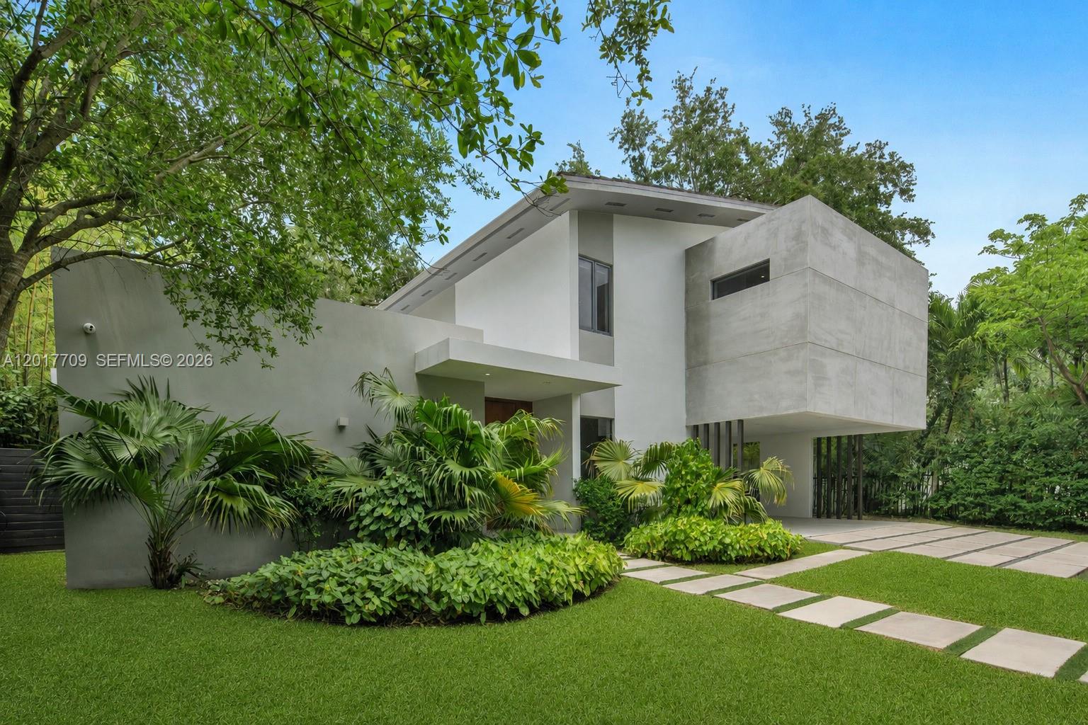 BAY HEIGHTS - Residential