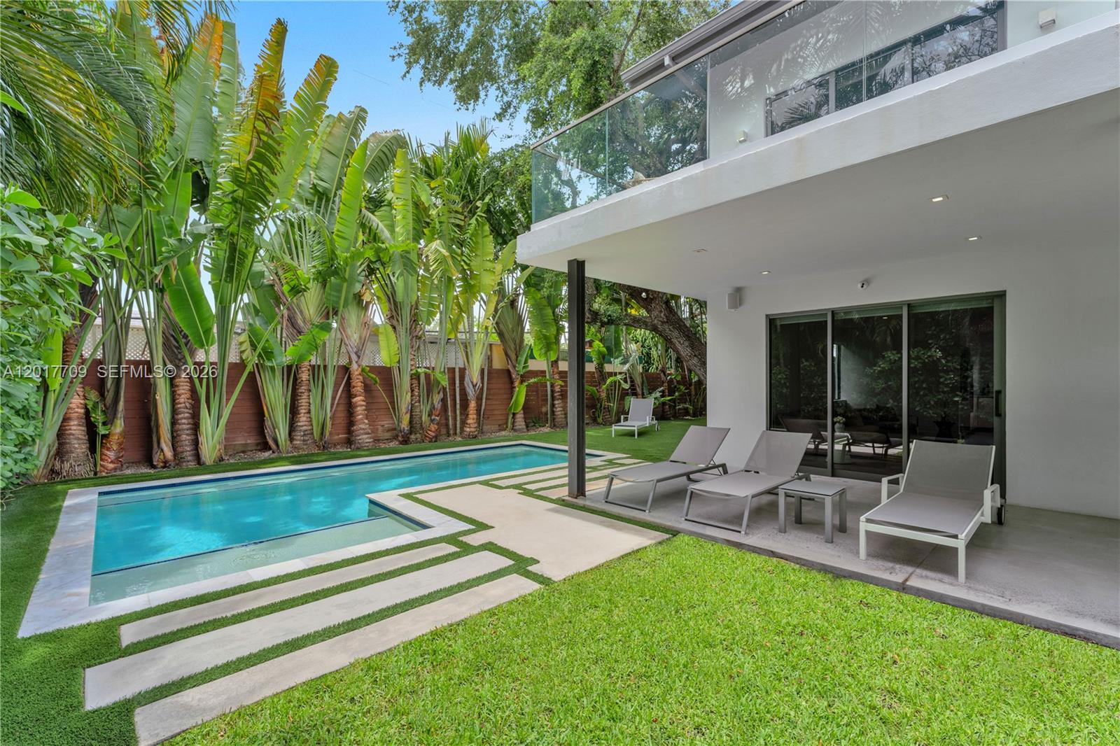 BAY HEIGHTS - Residential