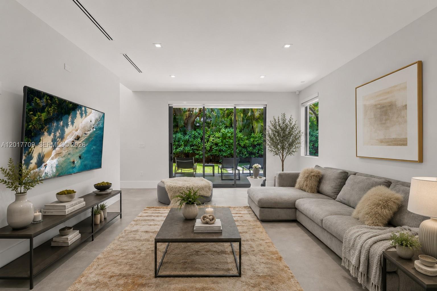 BAY HEIGHTS - Residential