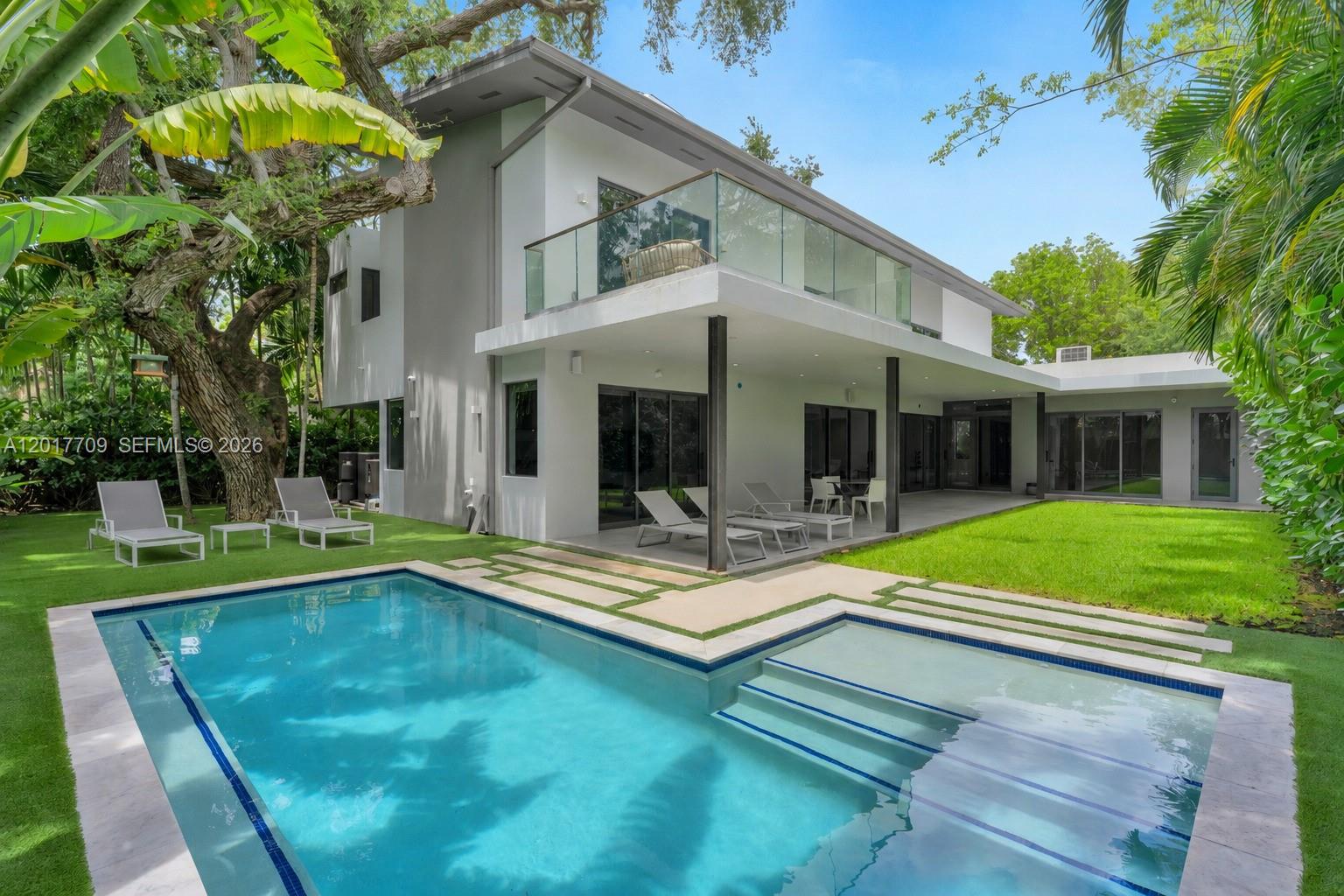 BAY HEIGHTS - Residential
