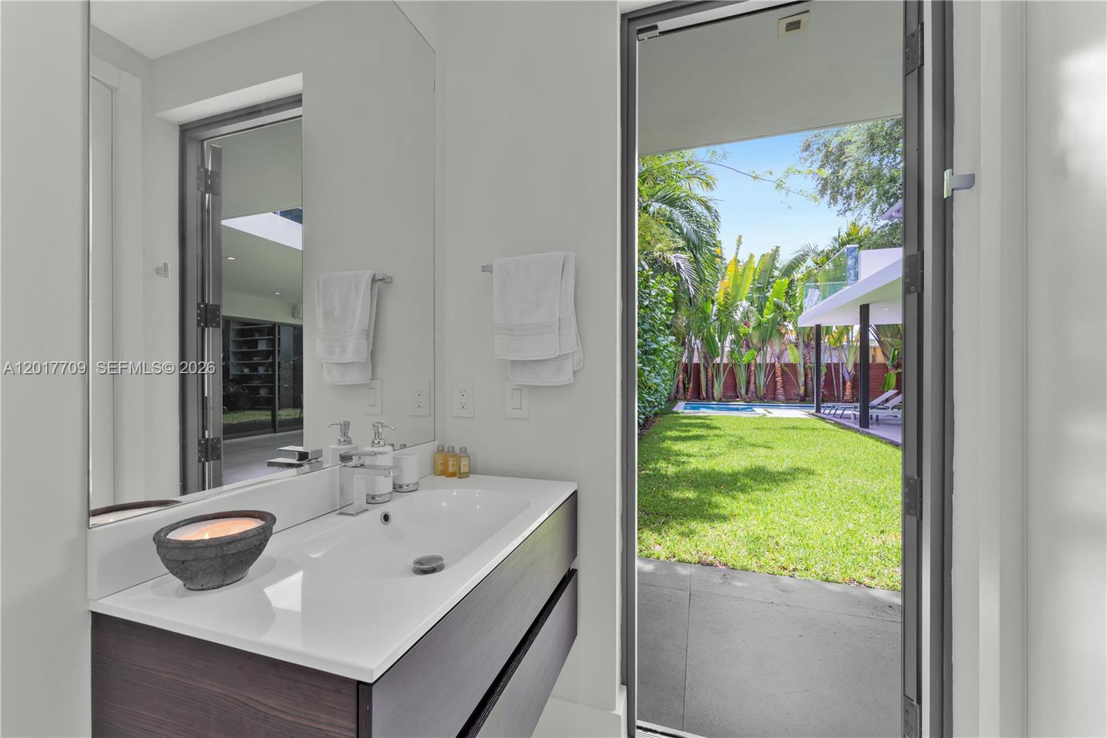 BAY HEIGHTS - Residential