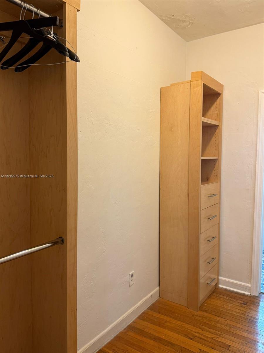 DECOLUX CONDO - Residential