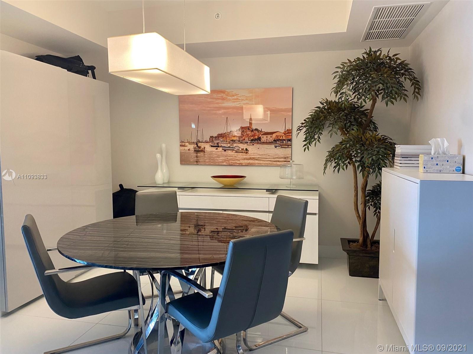 1010 BRICKELL - Residential