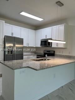 EMERALD ISLES - Residential Lease