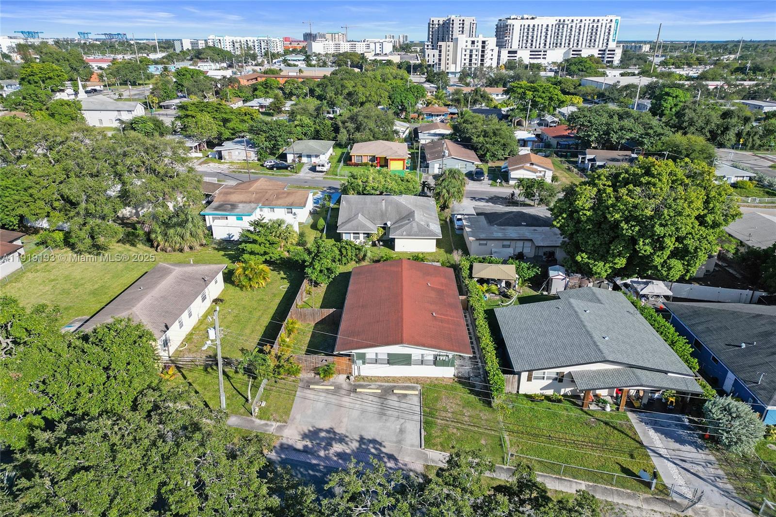 HENRY PARK - Residential Lease