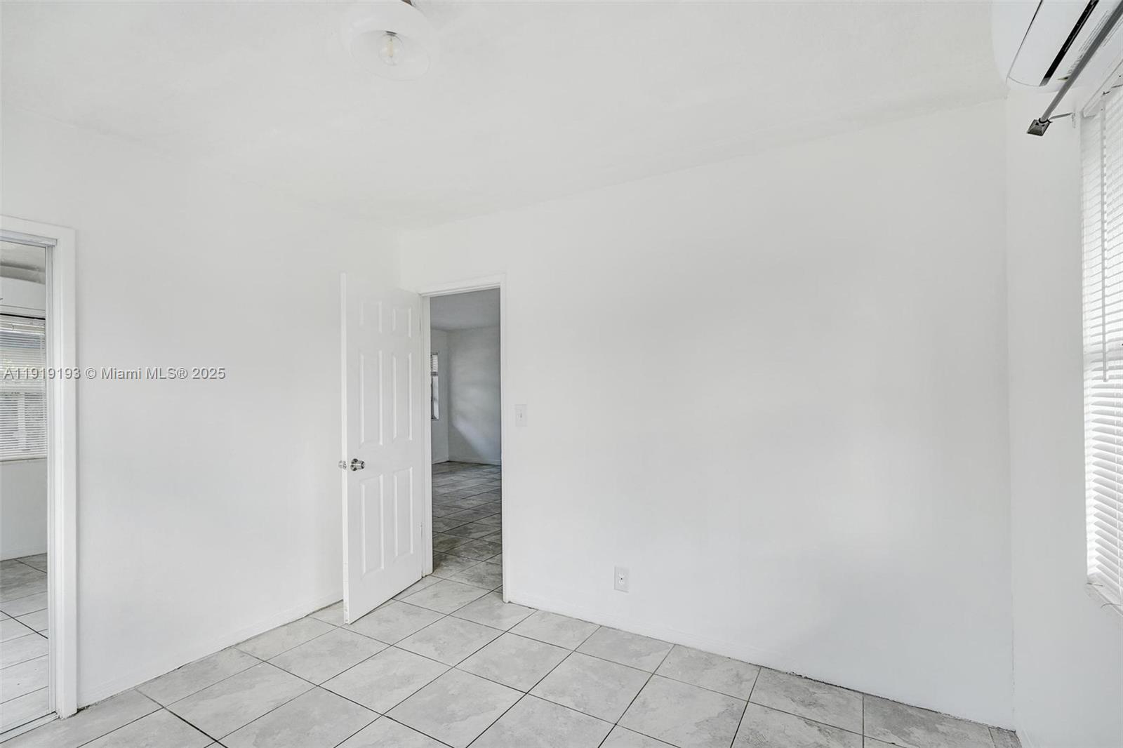 HENRY PARK - Residential Lease