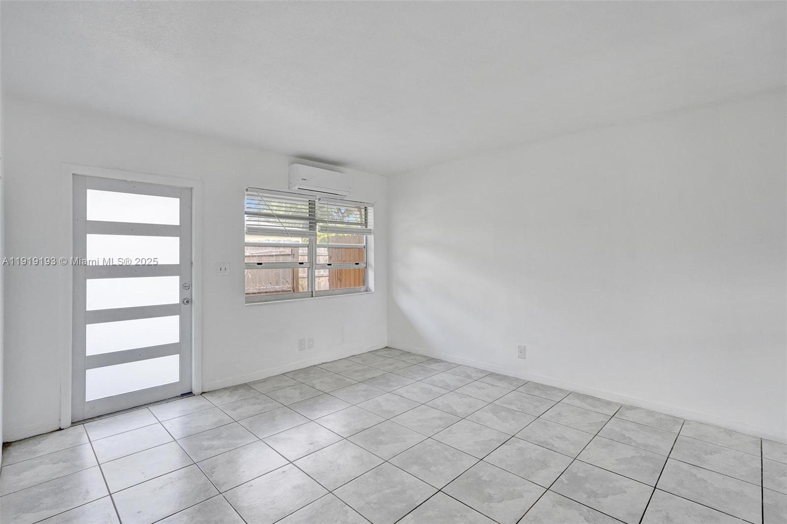 HENRY PARK - Residential Lease