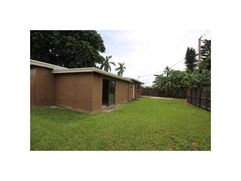 MARGATE 5TH ADD 46-28 B - Residential Lease