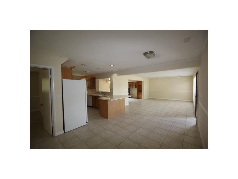 MARGATE 5TH ADD 46-28 B - Residential Lease