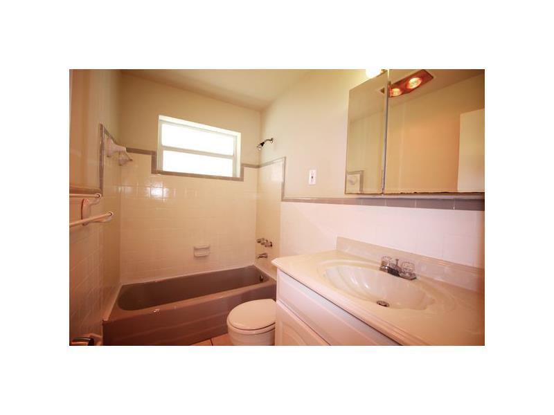 MARGATE 5TH ADD 46-28 B - Residential Lease