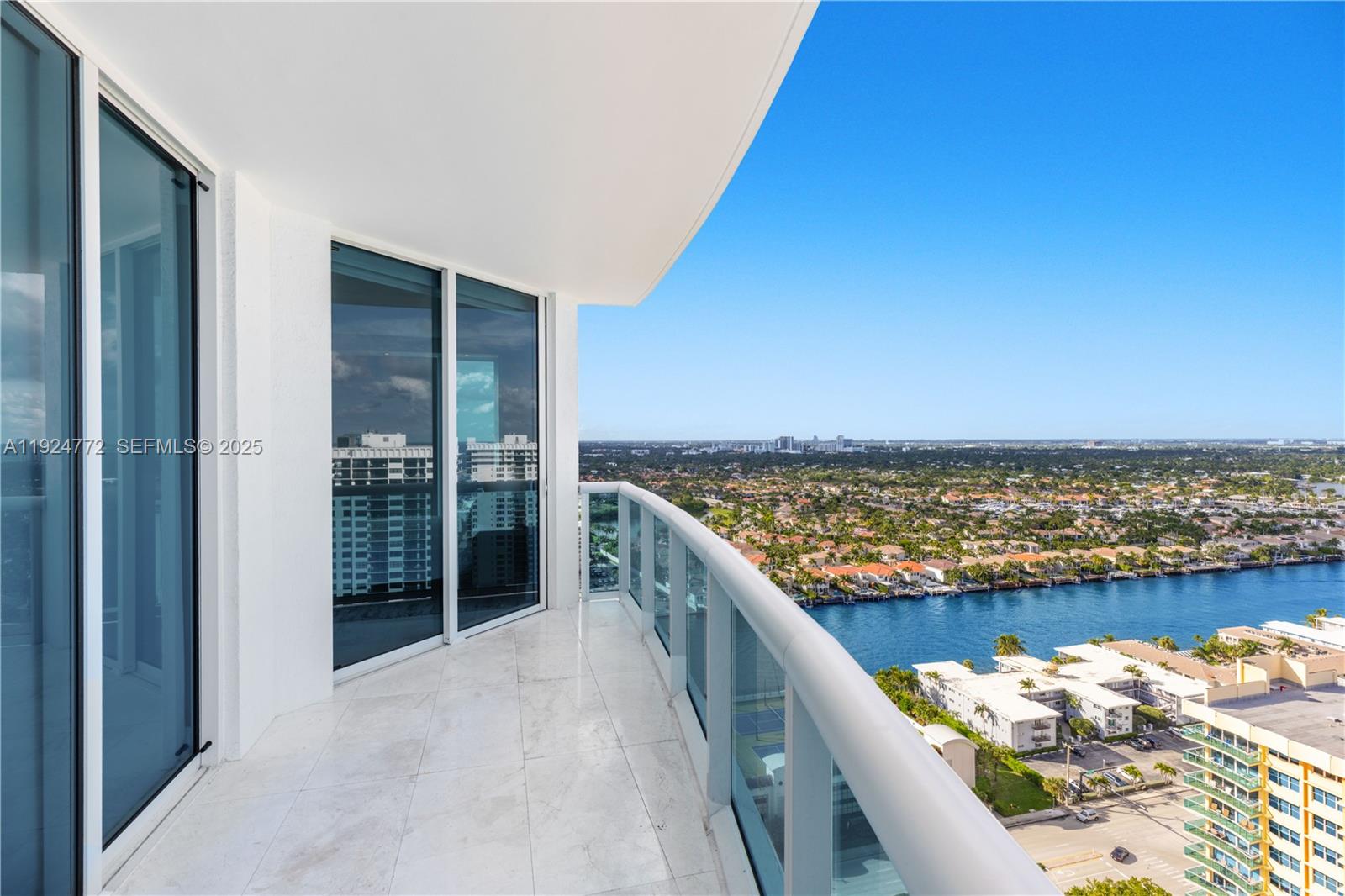2711 HOLLYWOOD BEACH CONDO - Residential Lease