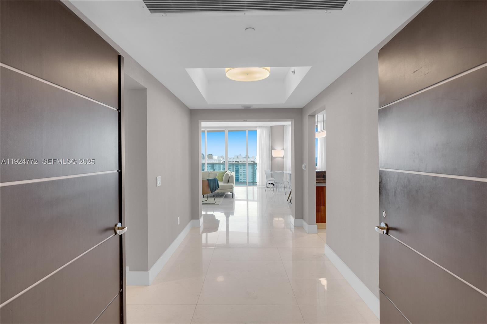 2711 HOLLYWOOD BEACH CONDO - Residential Lease