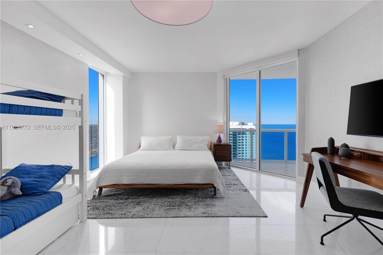 2711 HOLLYWOOD BEACH CONDO - Residential Lease