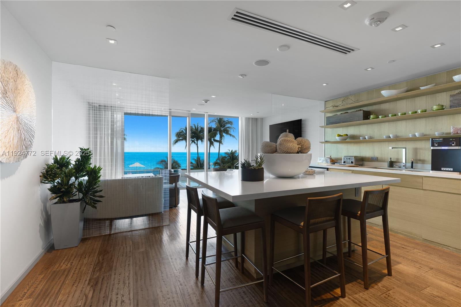 2711 HOLLYWOOD BEACH CONDO - Residential Lease