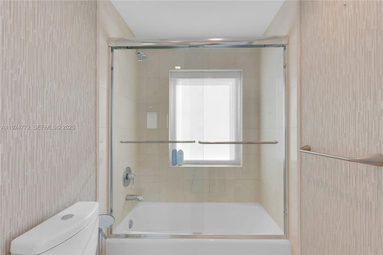 2711 HOLLYWOOD BEACH CONDO - Residential Lease