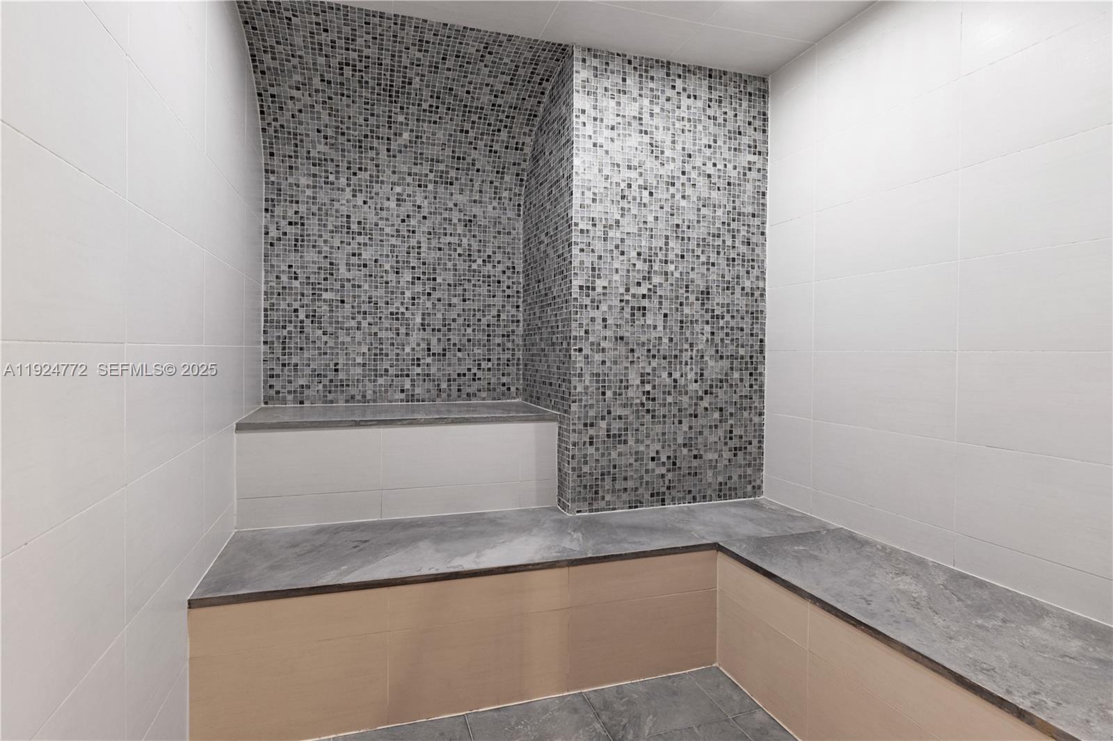 2711 HOLLYWOOD BEACH CONDO - Residential Lease