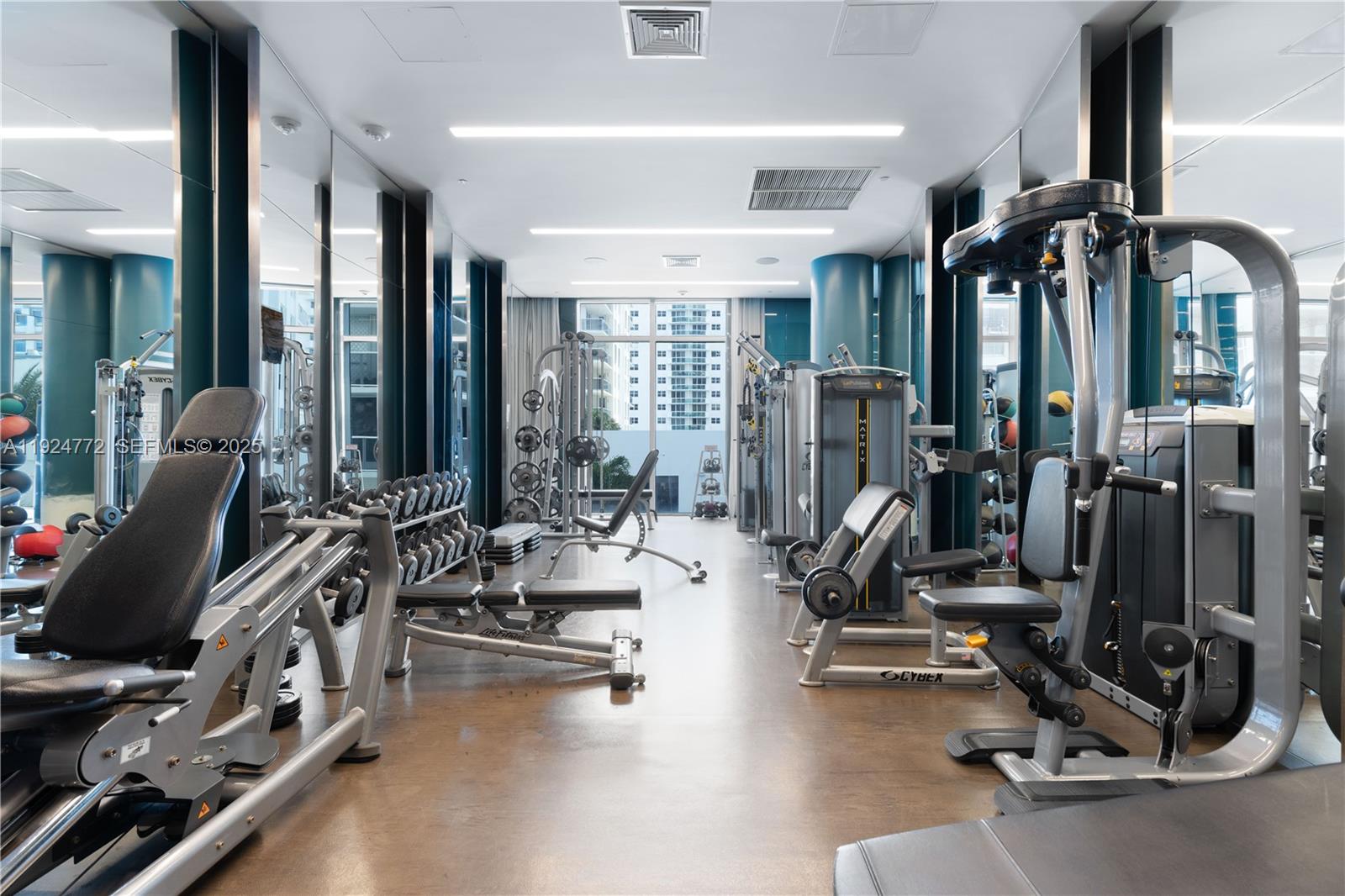 2711 HOLLYWOOD BEACH CONDO - Residential Lease