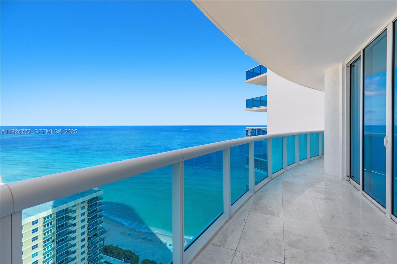 2711 HOLLYWOOD BEACH CONDO - Residential Lease