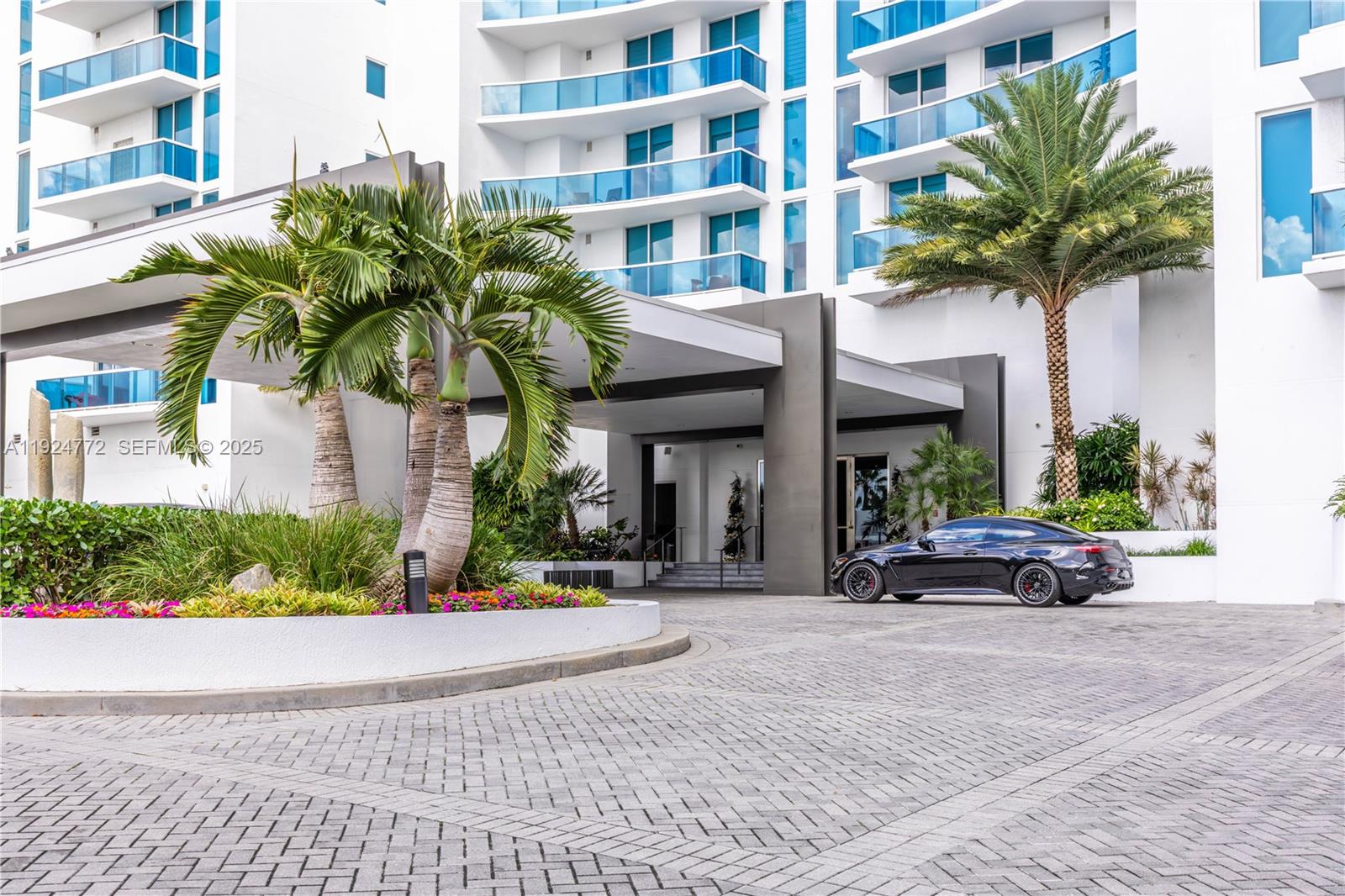 2711 HOLLYWOOD BEACH CONDO - Residential Lease