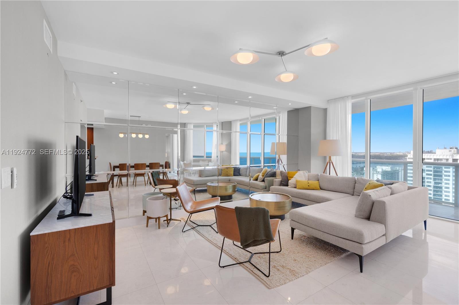 2711 HOLLYWOOD BEACH CONDO - Residential Lease