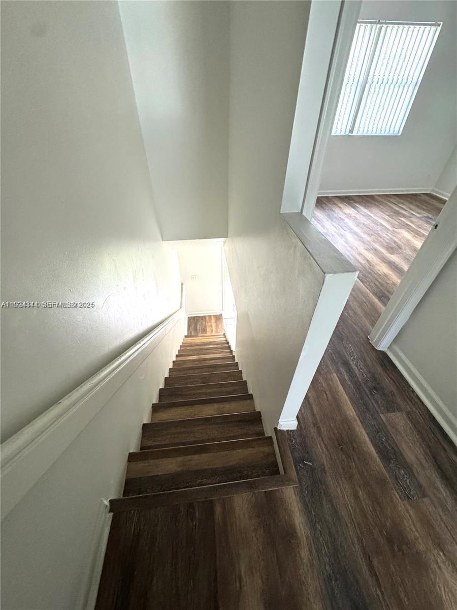 11610 NW 37th St 11610