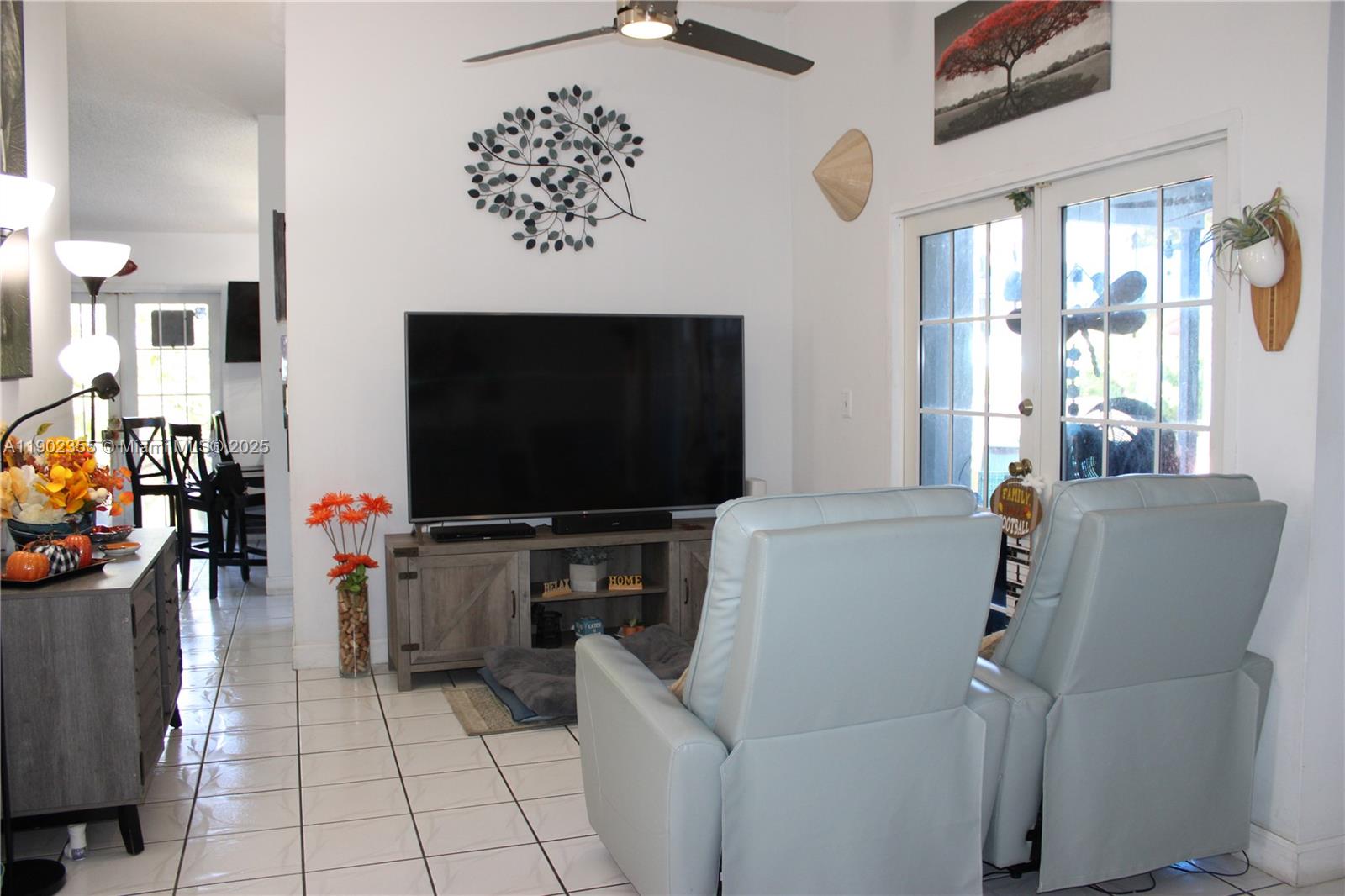 SUNFISH AT THE HAMMOCKS - Residential