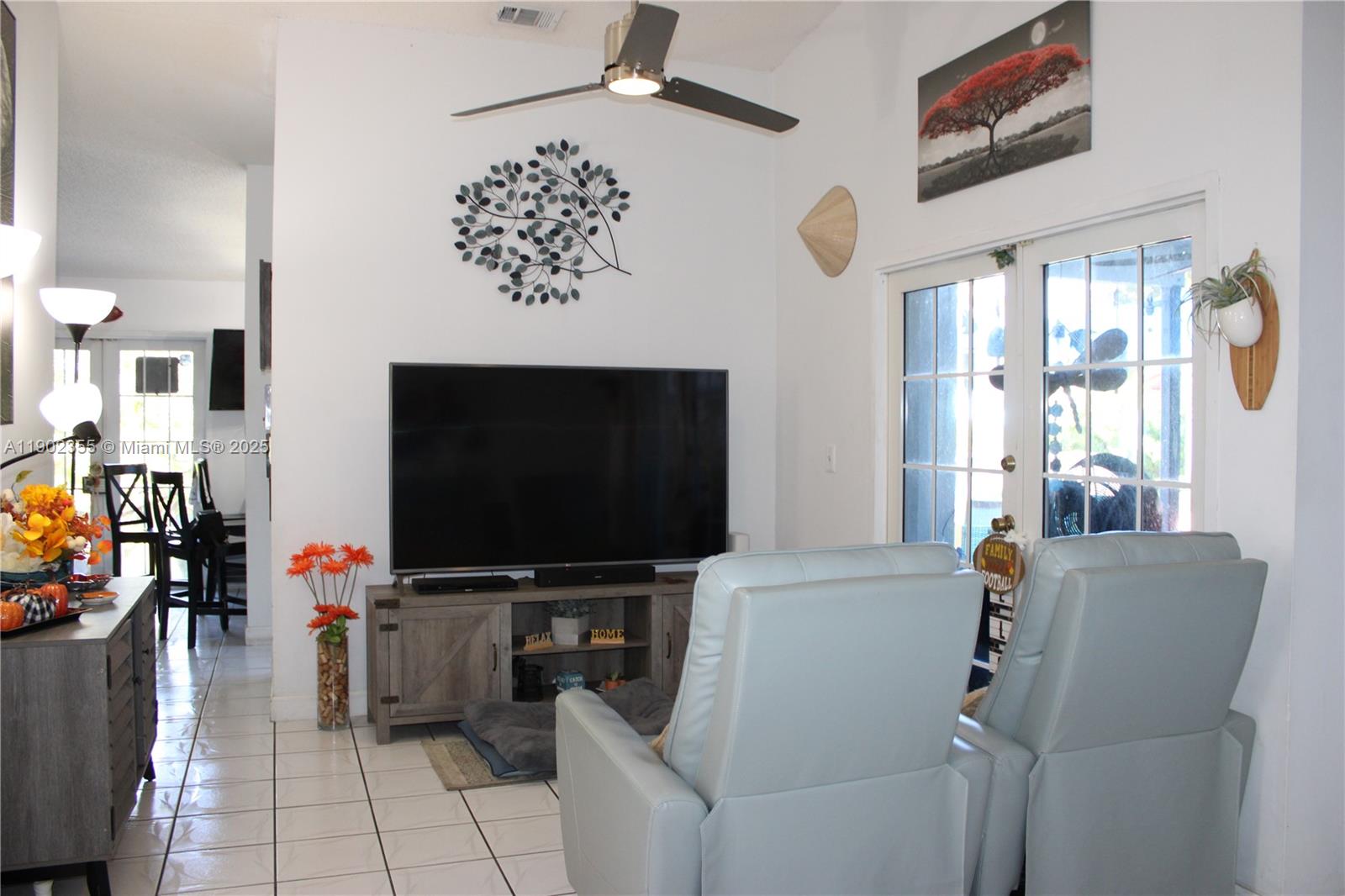 SUNFISH AT THE HAMMOCKS - Residential