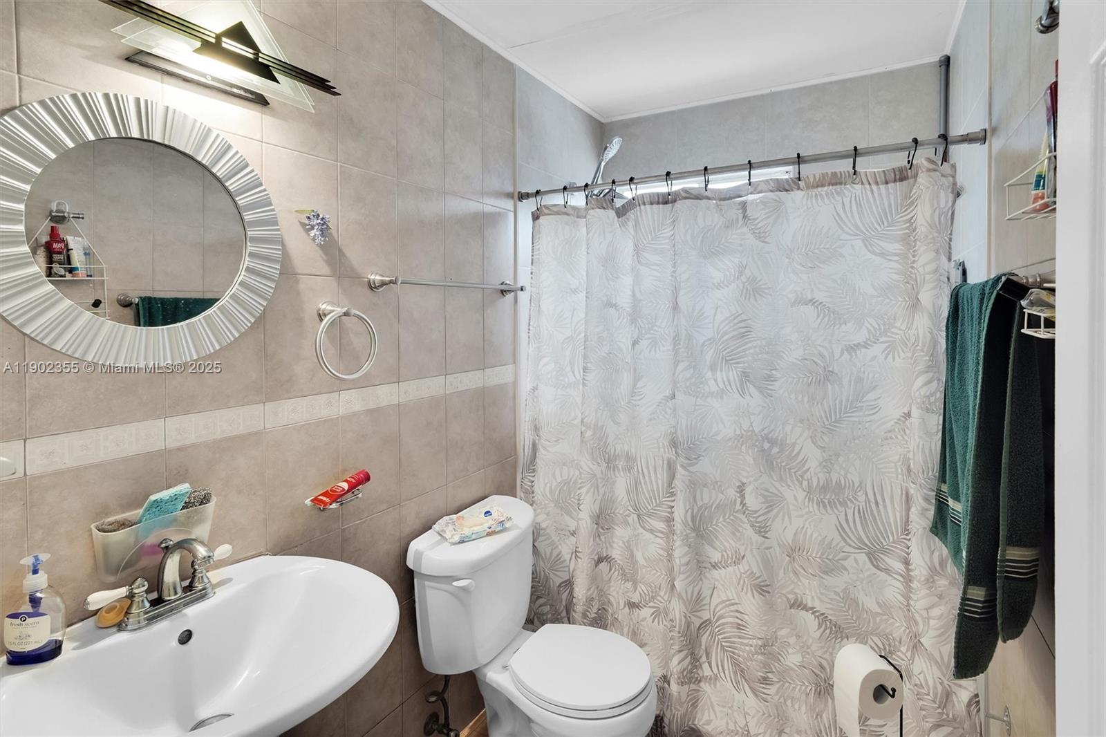 SUNFISH AT THE HAMMOCKS - Residential