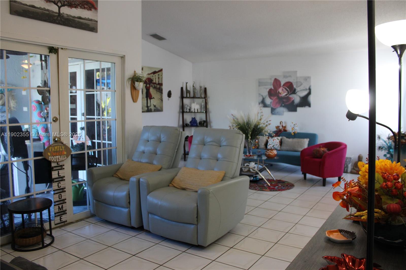 SUNFISH AT THE HAMMOCKS - Residential