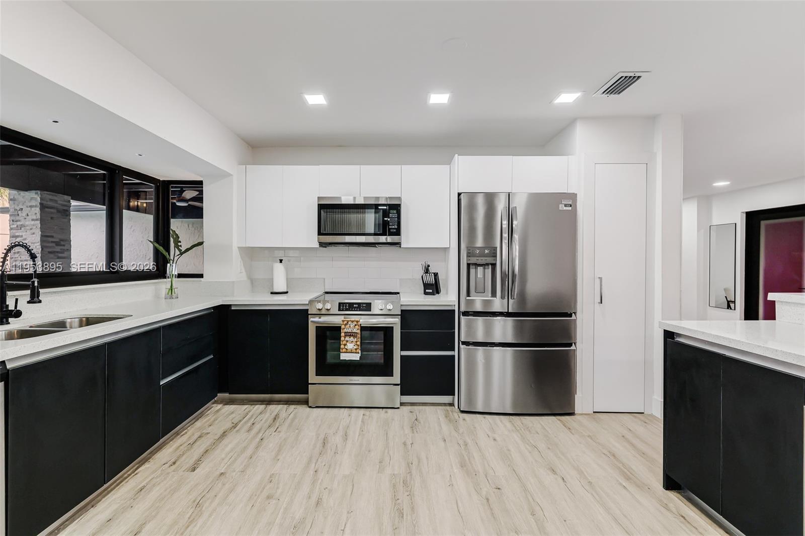 KENDALE SOUTH SEC 3 PART - Residential