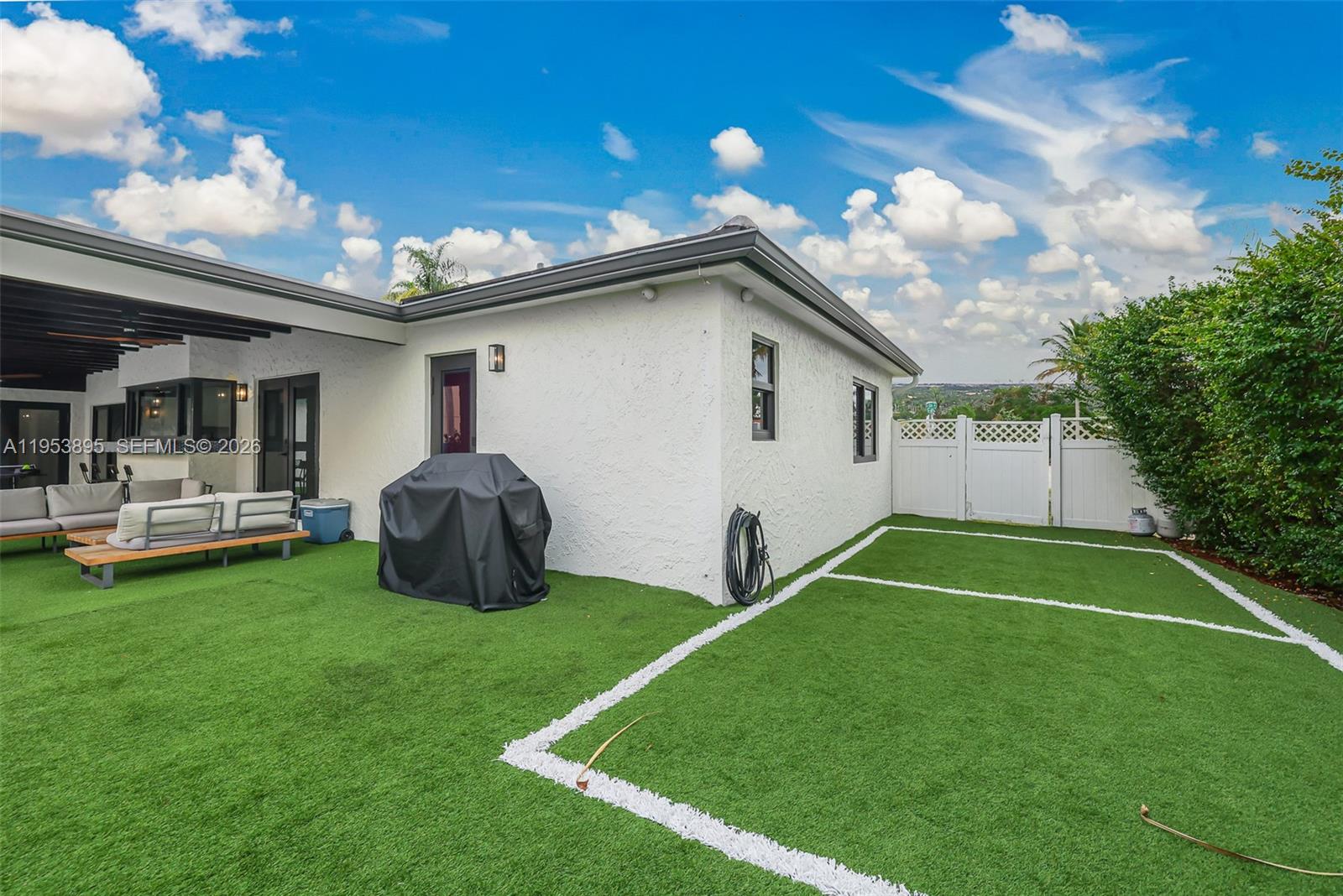 KENDALE SOUTH SEC 3 PART - Residential