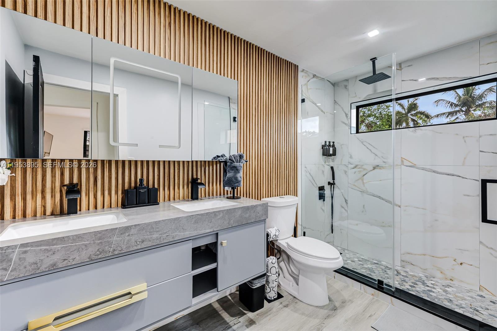 KENDALE SOUTH SEC 3 PART - Residential