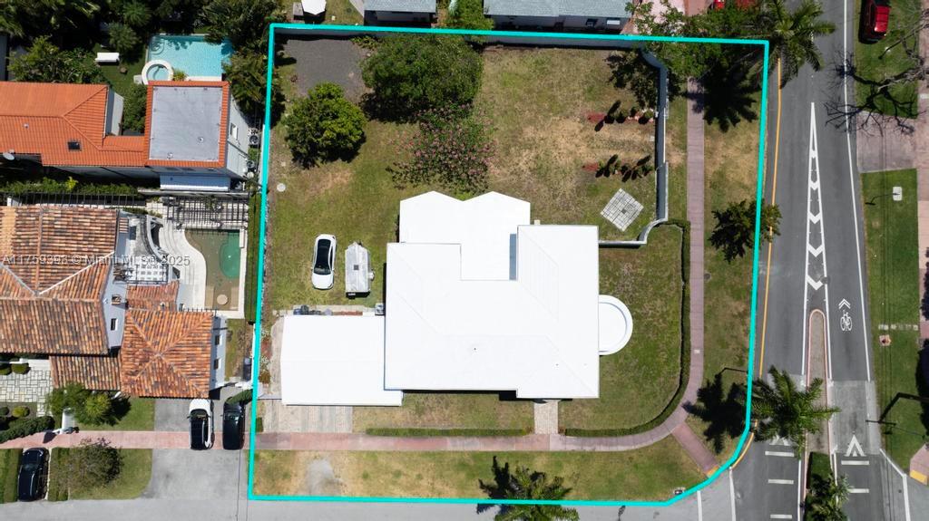 5861 La Gorce Dr
