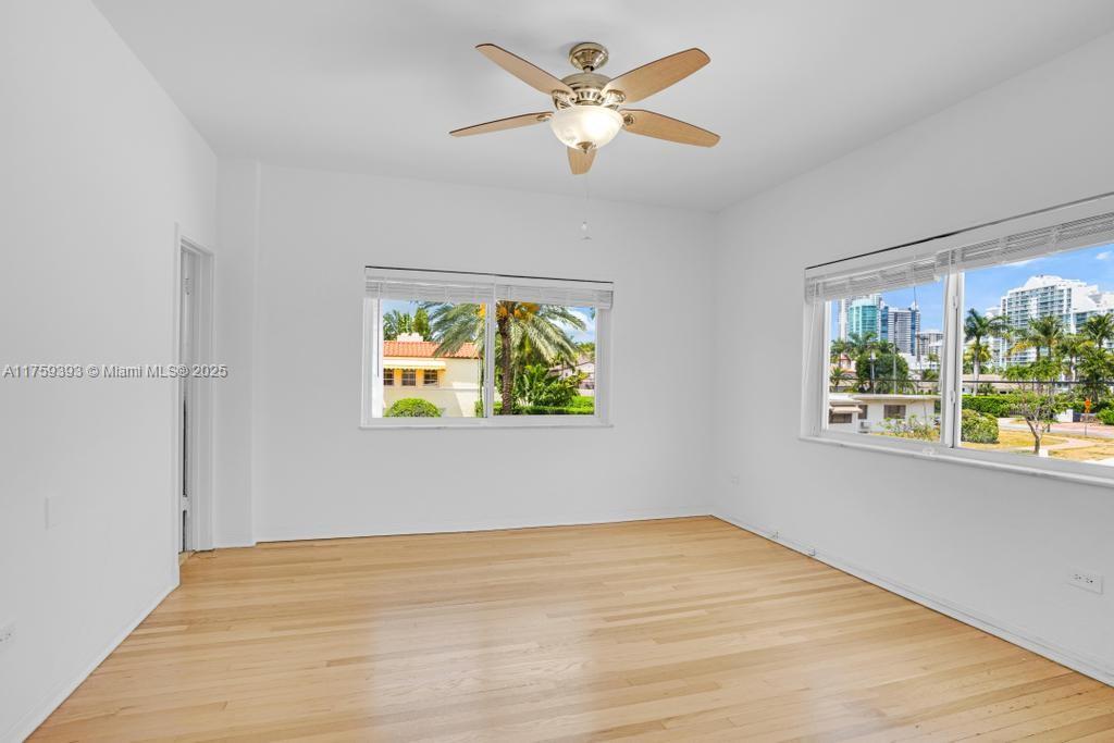 BEACH VIEW ADDN - Residential
