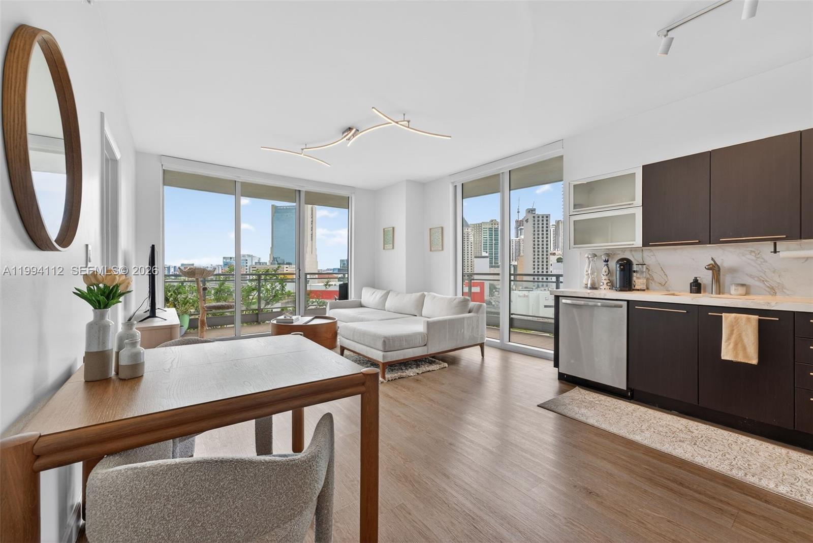 IVY CONDO - Residential