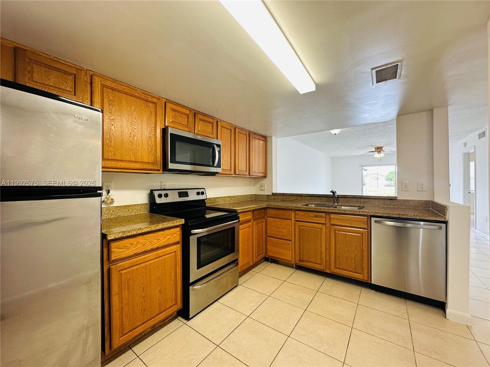 FAIRWAY GREENS CONDO HOME - Residential