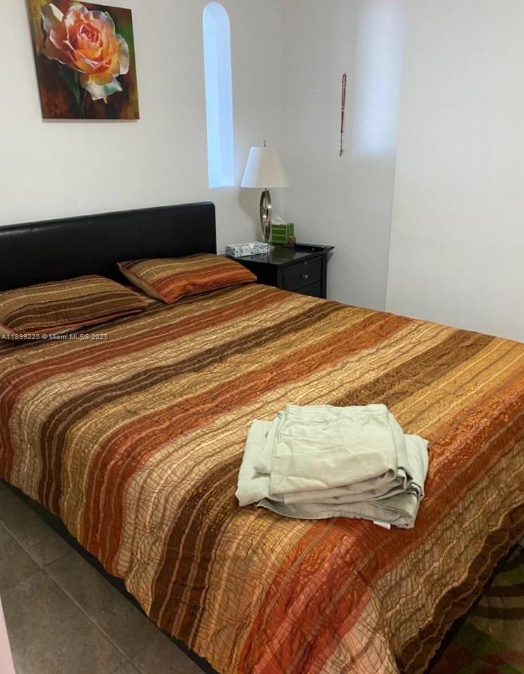 THE CARRIAGE HOUSE CONDO - Residential Lease